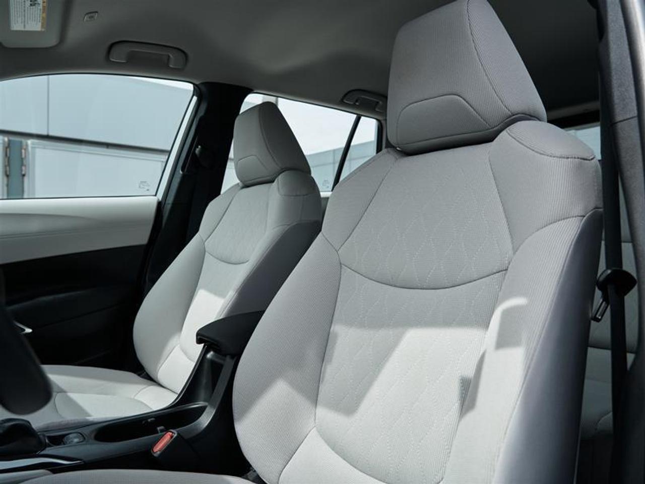 2023 Toyota Corolla Cross L AWD Photo