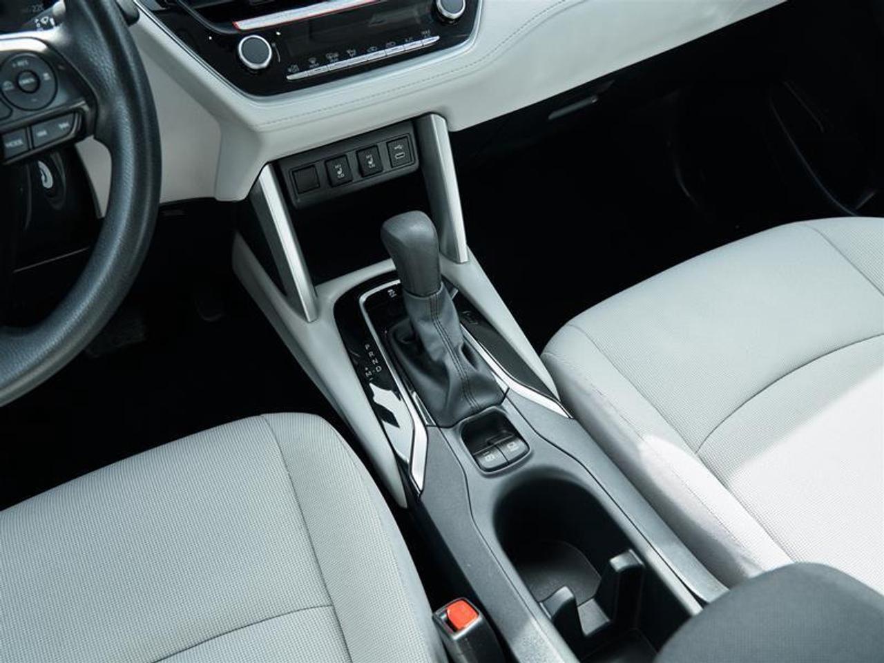 2023 Toyota Corolla Cross L AWD Photo