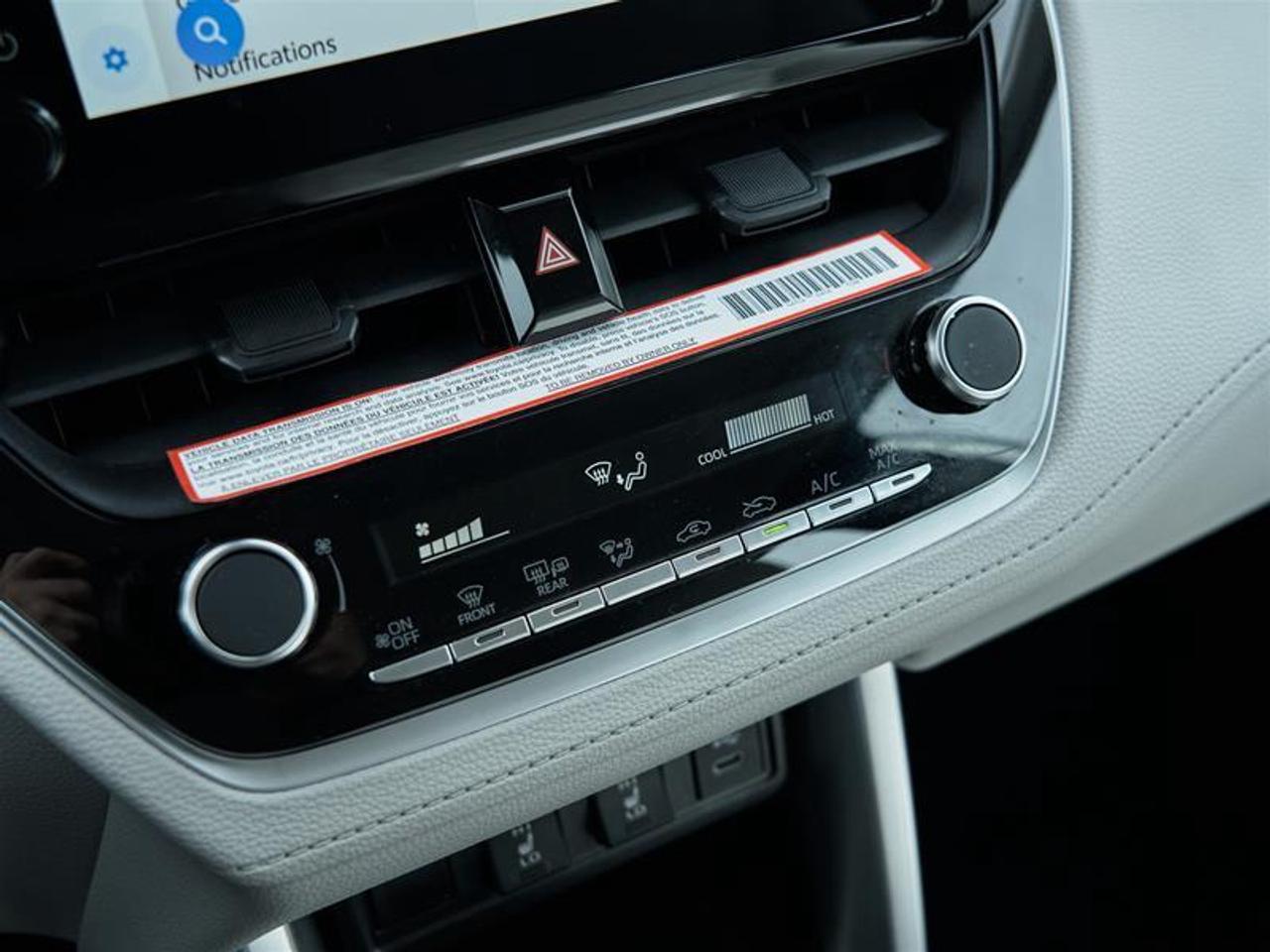 2023 Toyota Corolla Cross L AWD Photo