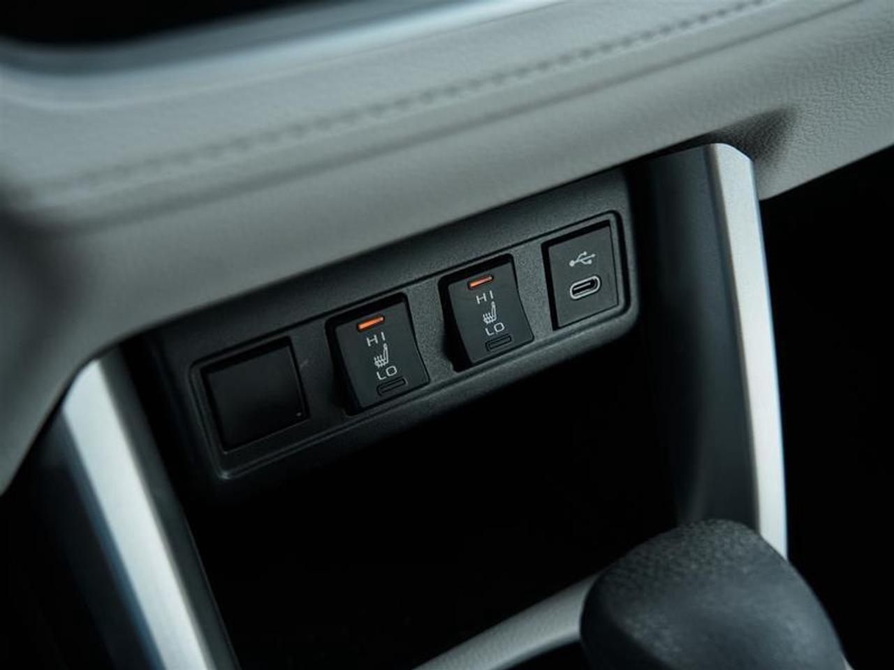 2023 Toyota Corolla Cross L AWD Photo