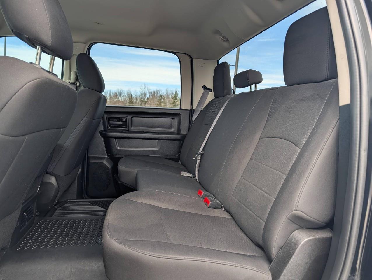 2020 RAM 1500 Classic ST NO ACCIDENTS Photo