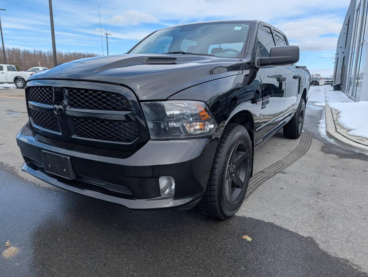 2020 RAM 1500 Classic ST NO ACCIDENTS Photo