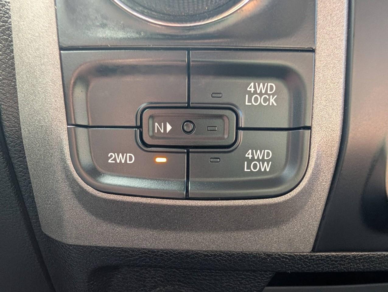 2020 RAM 1500 Classic ST NO ACCIDENTS Photo