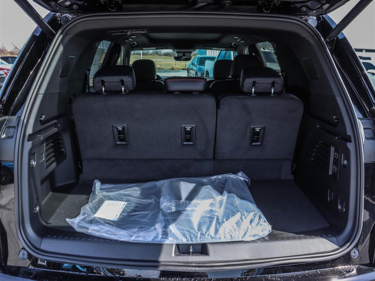 2026 Chevrolet Traverse AWD 4dr RS Photo
