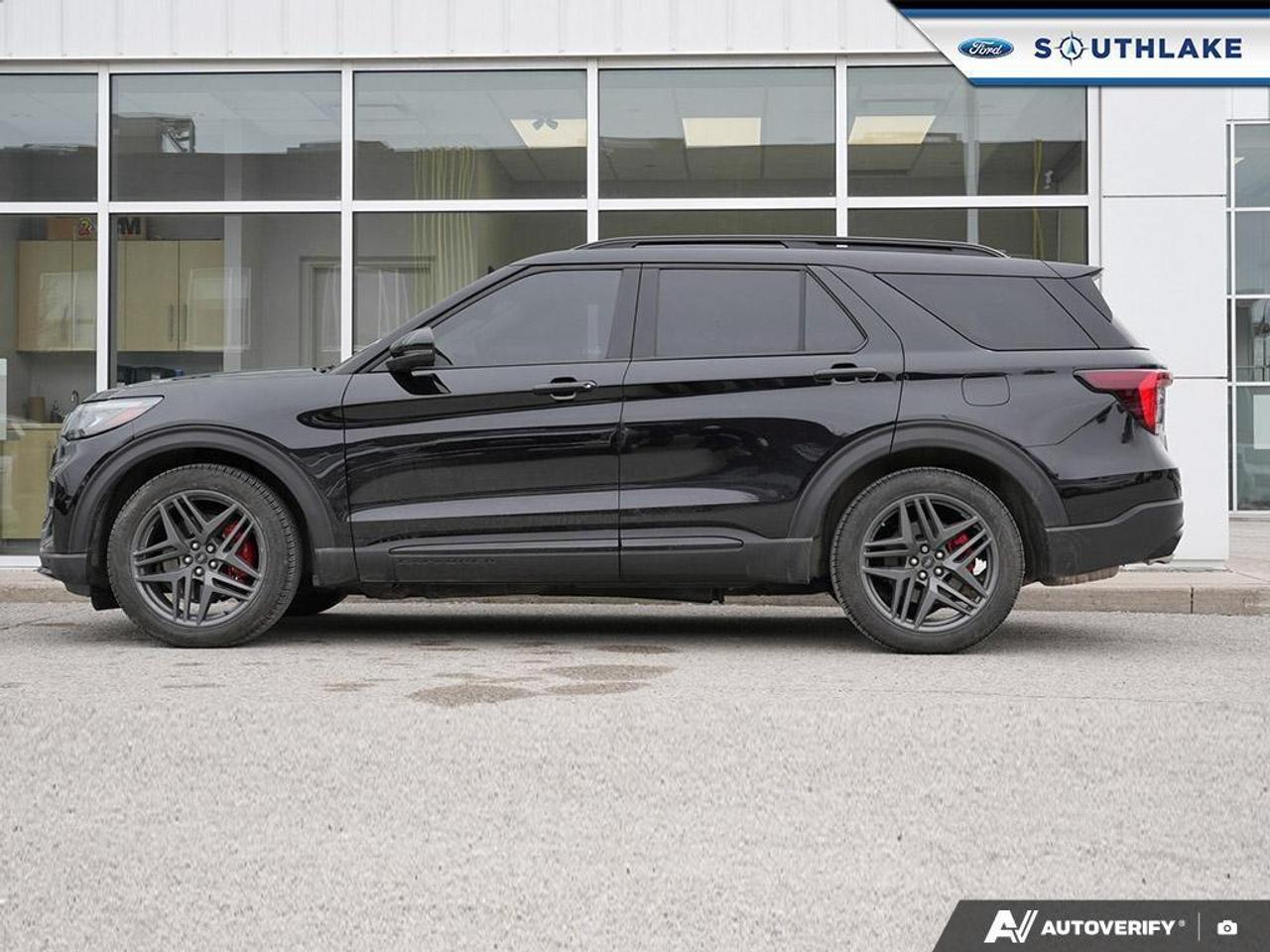 2025 Ford Explorer ST 4dr 4x4 Photo2