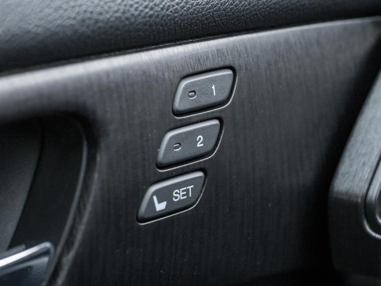 2013 Honda Accord EX-L (CVT) 4dr Sedan Photo