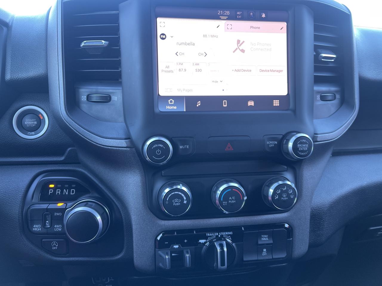 2024 RAM 1500 Tradesman 4WD Back Up Camera Photo2