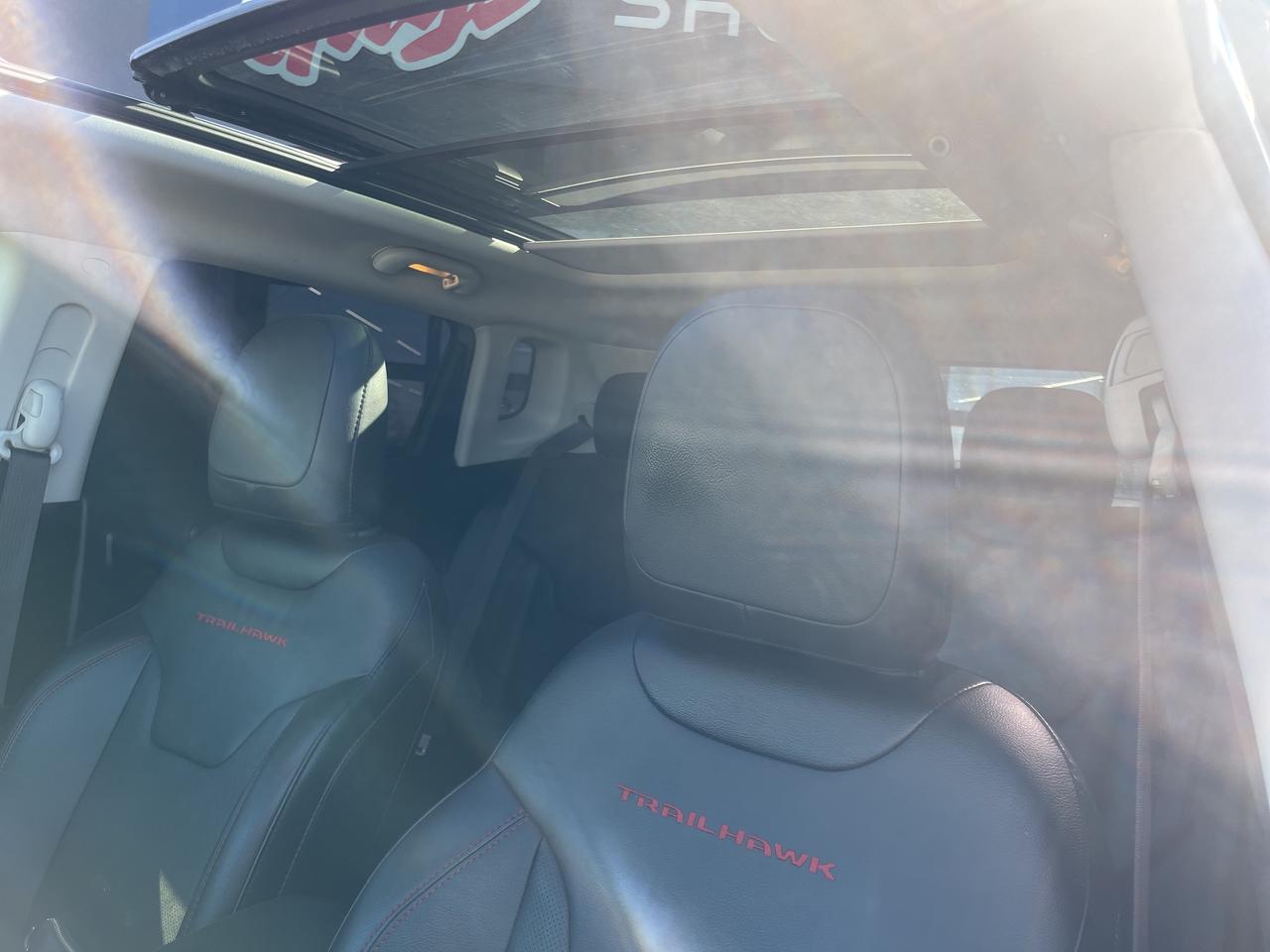 2021 Jeep Compass Trailhawk Elite 4WD Panoroof Nav Back Up Cam Photo