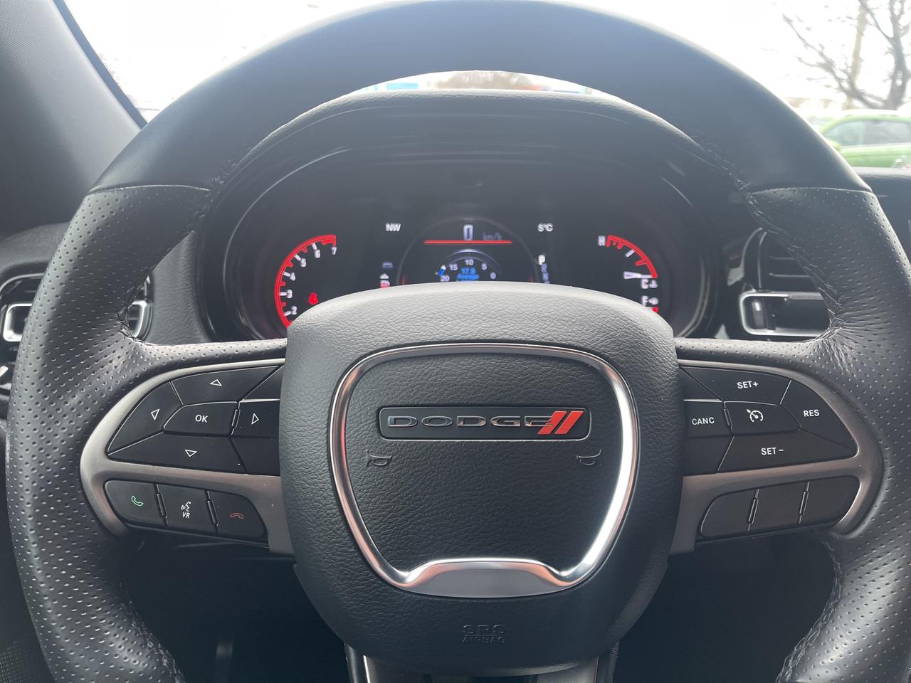 2022 Dodge Durango SXT 3.6L AWD   Nav   Blacktop   7 Pass Photo