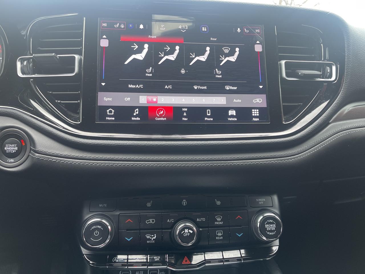 2022 Dodge Durango SXT 3.6L AWD   Nav   Blacktop   7 Pass Photo4