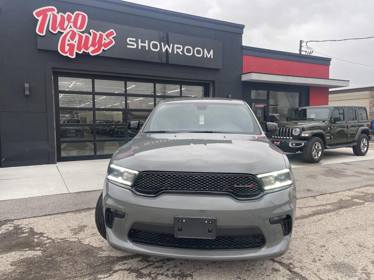 2022 Dodge Durango SXT 3.6L AWD   Nav   Blacktop   7 Pass Photo