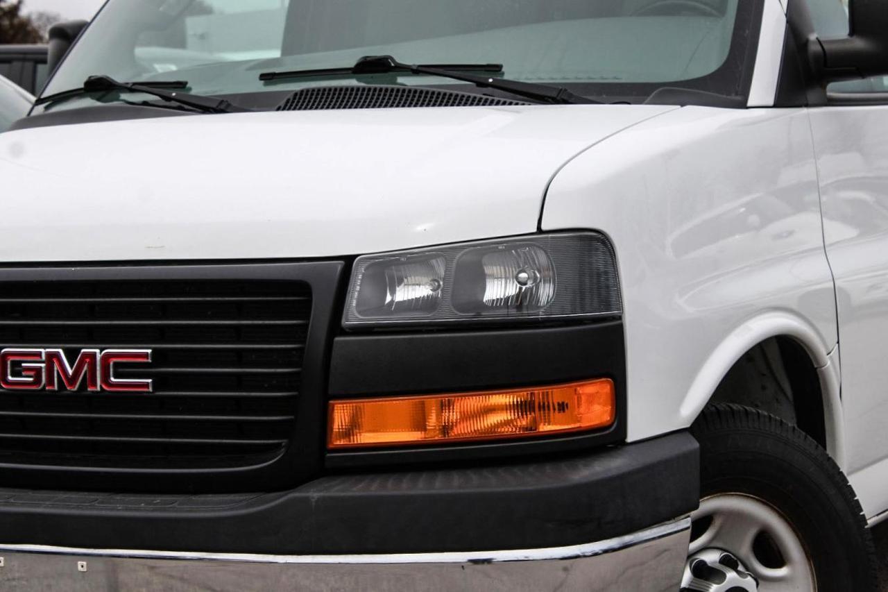 2020 GMC Savana G2500  ReverseCamera Photo