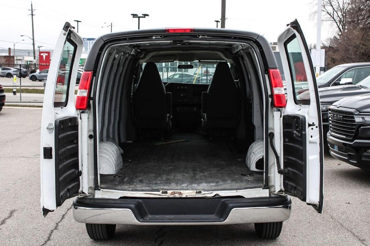 2020 GMC Savana G2500  ReverseCamera Photo