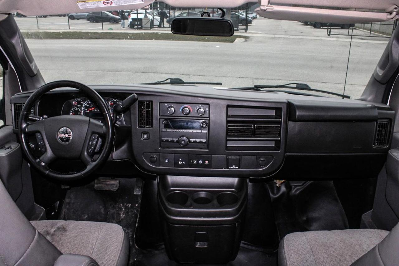 2020 GMC Savana G2500  ReverseCamera Photo