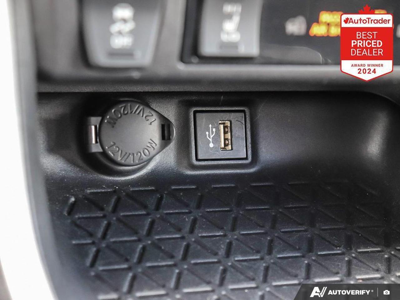 2024 Toyota RAV4 LE 4dr All-wheel Drive Photo