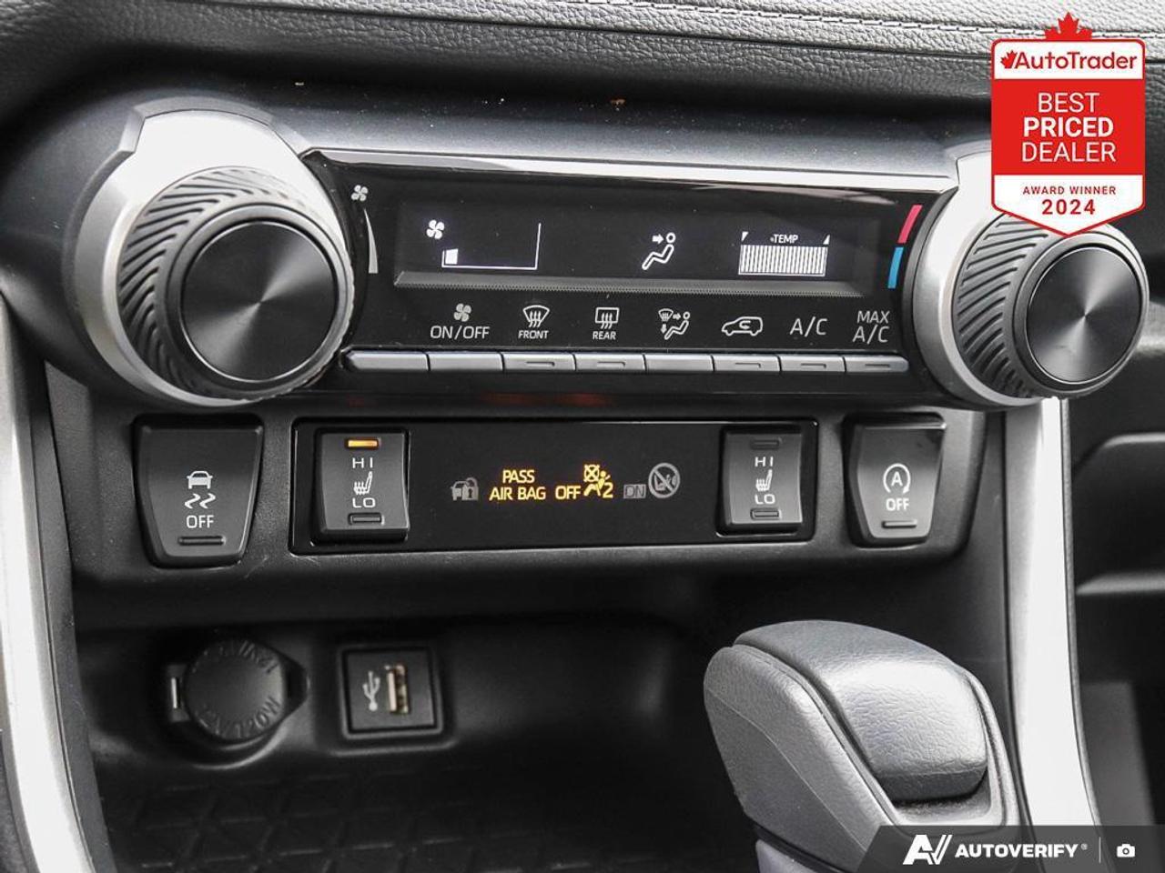 2025 Toyota RAV4 LE 4dr All-wheel Drive Photo