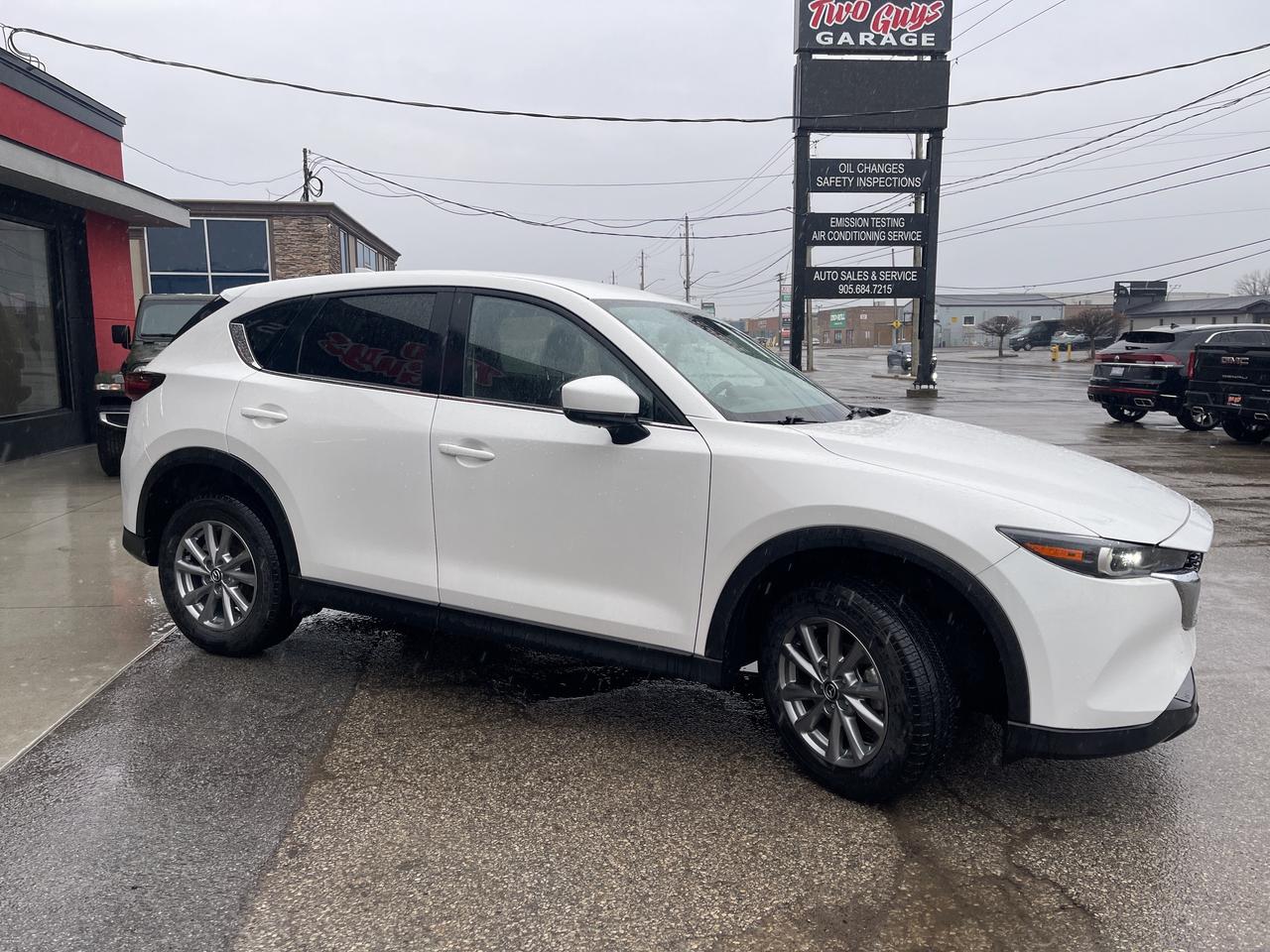 2024 Mazda CX-5 GS AWD Back Up Camera Heated Front Seats Photo