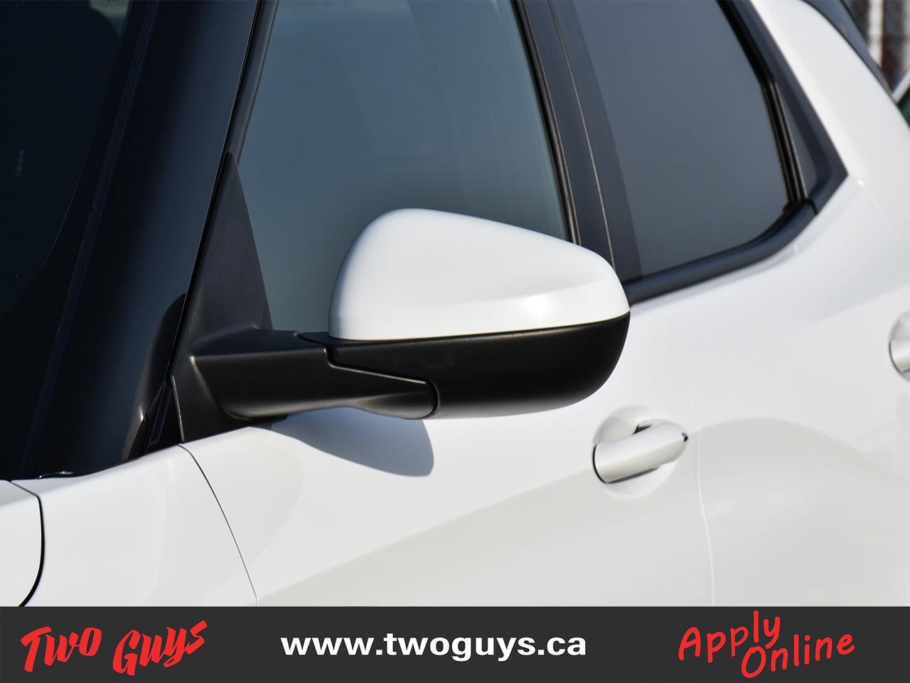 2022 Chevrolet TrailBlazer LT FWD   Blackout Pkg   Clean CF Photo
