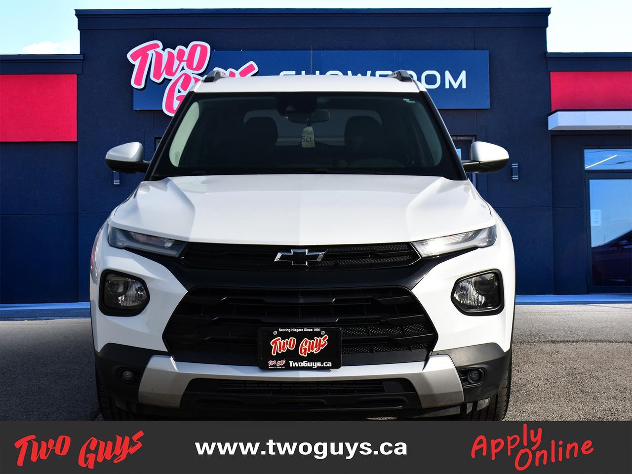 2022 Chevrolet TrailBlazer LT FWD   Blackout Pkg   Clean CF Photo4