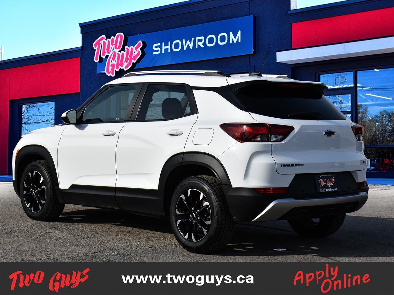 2022 Chevrolet TrailBlazer LT FWD   Blackout Pkg   Clean CF Photo