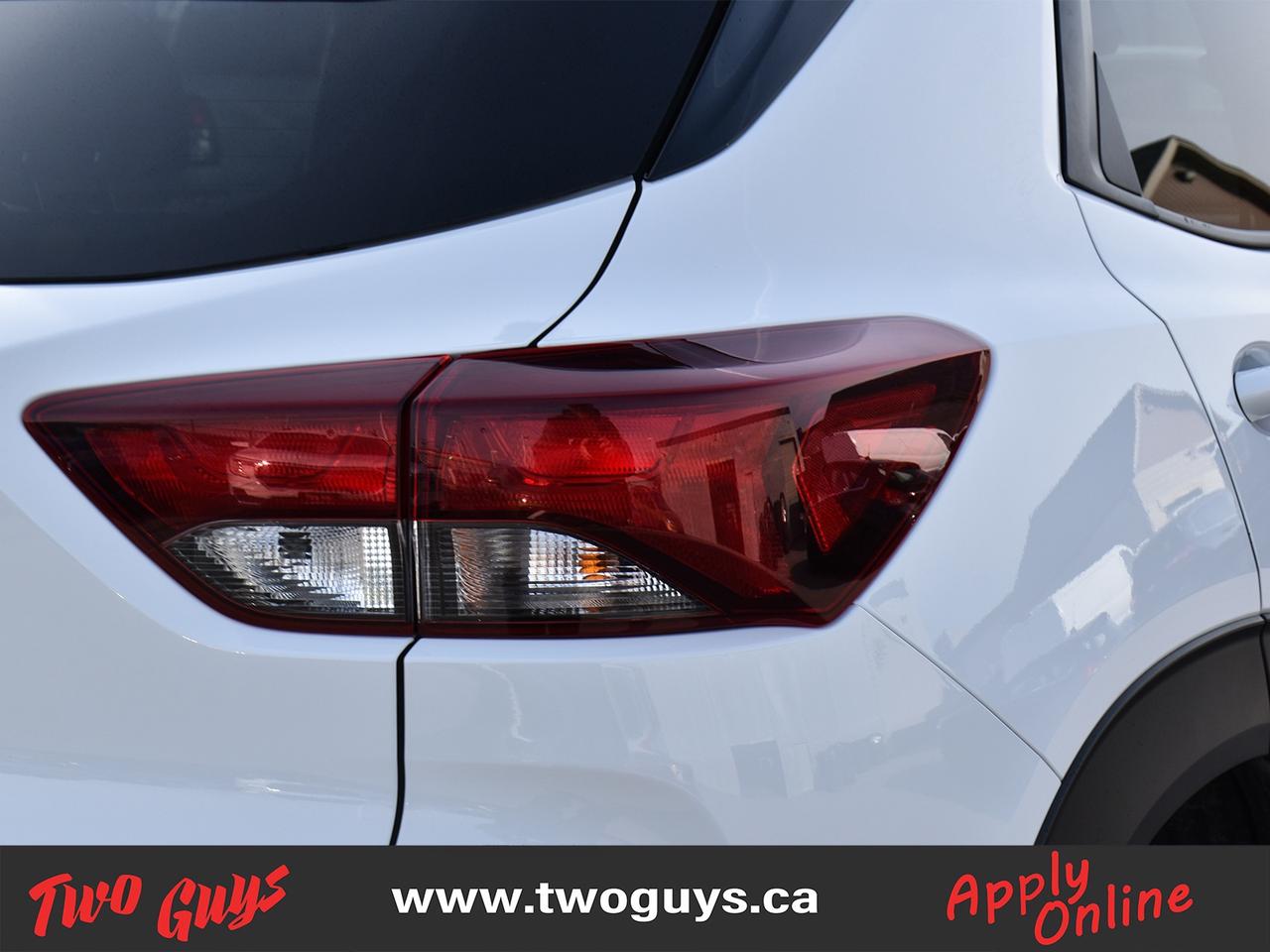 2022 Chevrolet TrailBlazer LT FWD   Blackout Pkg   Clean CF Photo