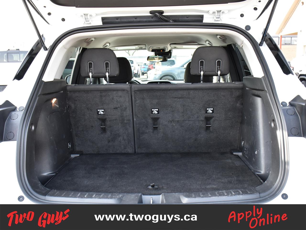 2022 Chevrolet TrailBlazer LT FWD   Blackout Pkg   Clean CF Photo