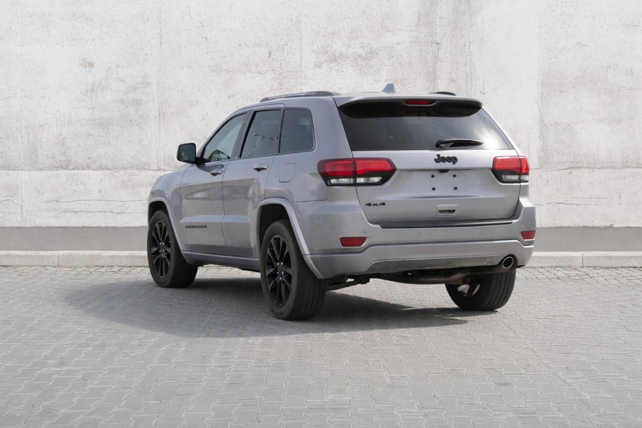 2020 Jeep Grand Cherokee L Laredo  Gps SiriusXM BkpCam HtdSeats Sunroof Photo