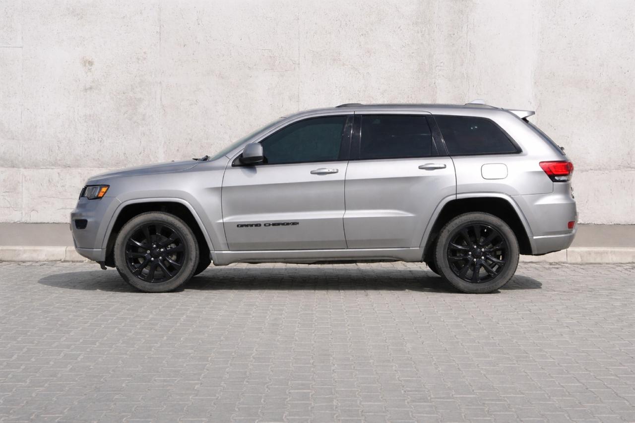 2020 Jeep Grand Cherokee L Laredo  Gps SiriusXM BkpCam HtdSeats Sunroof Photo