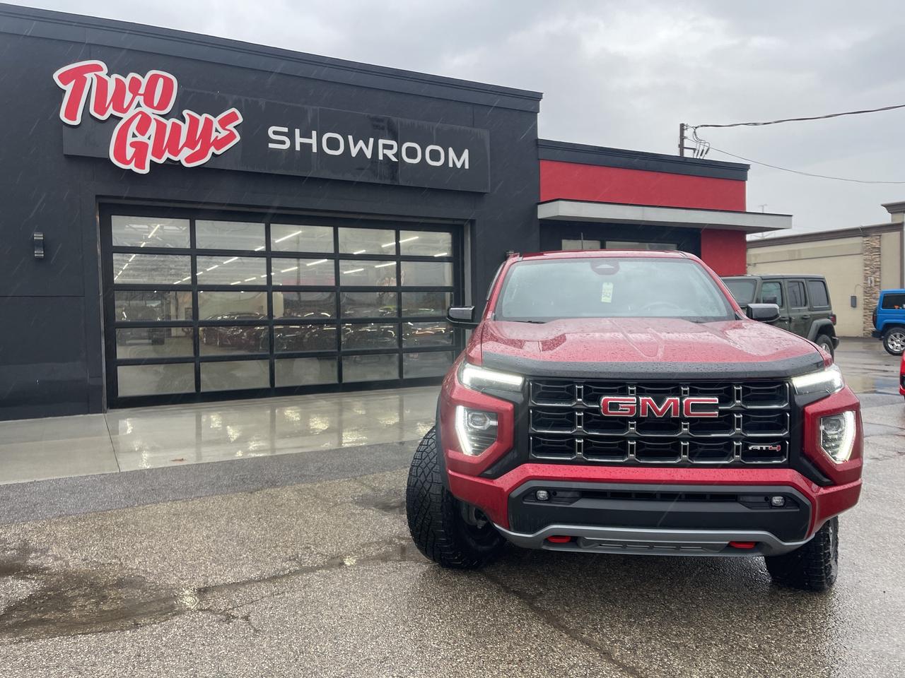 2023 GMC Canyon AT4 4WD Leather Back Up Camera Photo