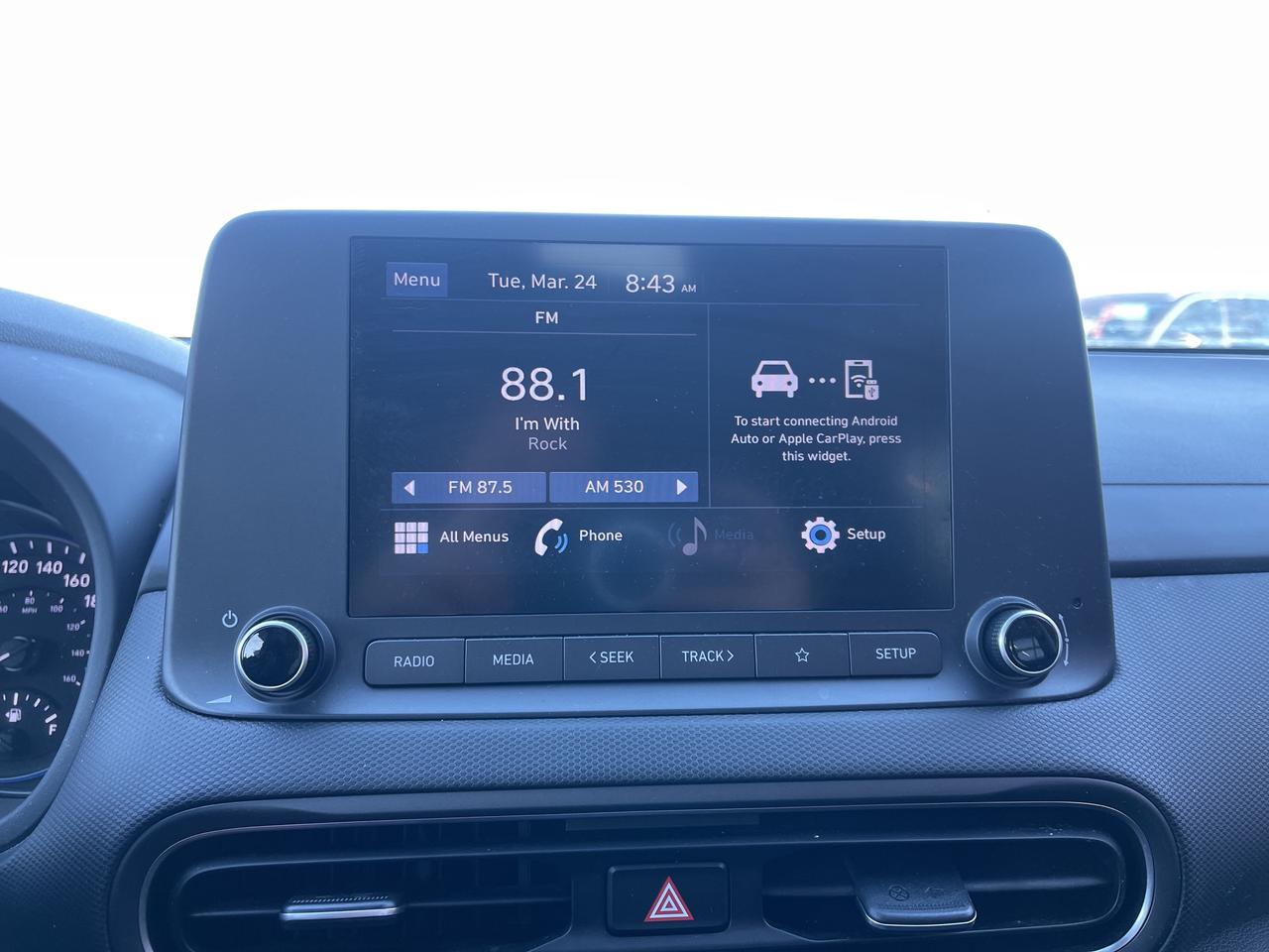 2022 Hyundai KONA Essential AWD Photo