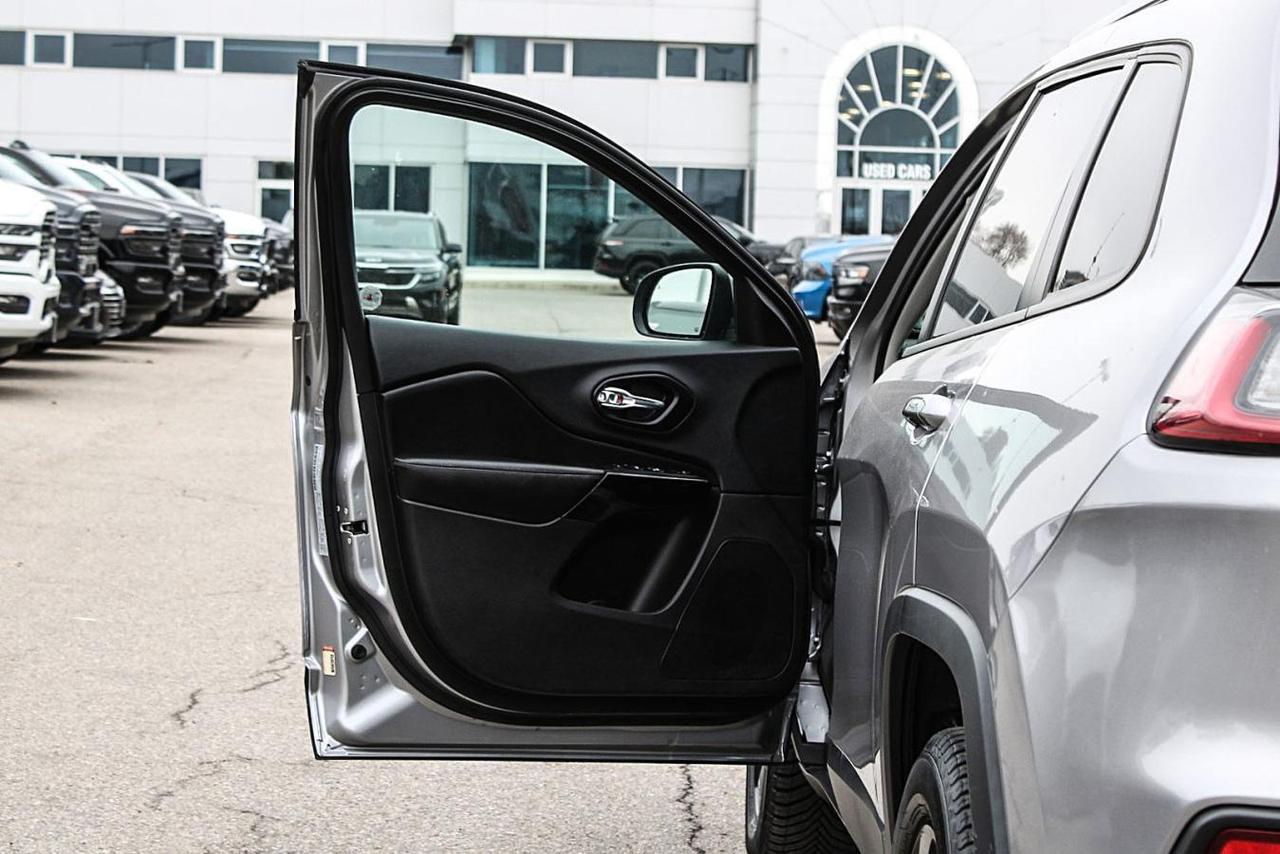 2021 Jeep Cherokee Altitude 4x4 Photo