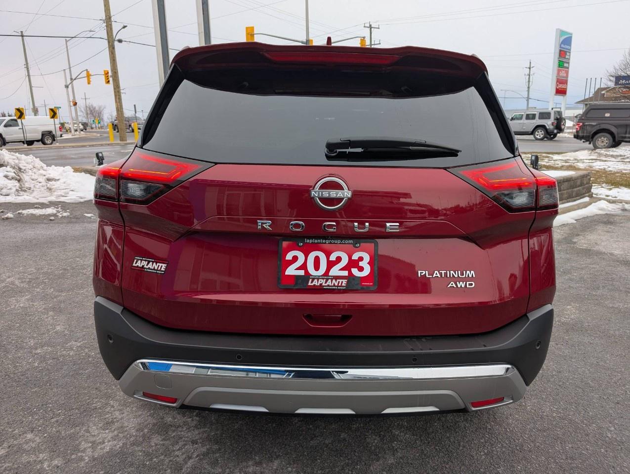 2023 Nissan Rogue AWD Platinum Photo