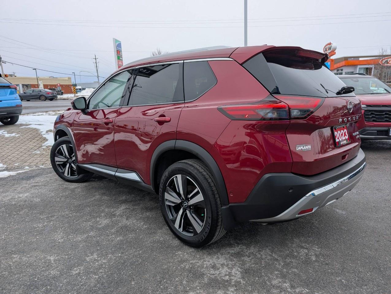 2023 Nissan Rogue AWD Platinum Photo