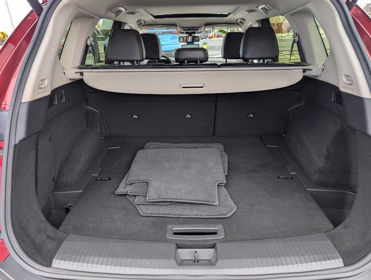 2023 Nissan Rogue AWD Platinum Photo