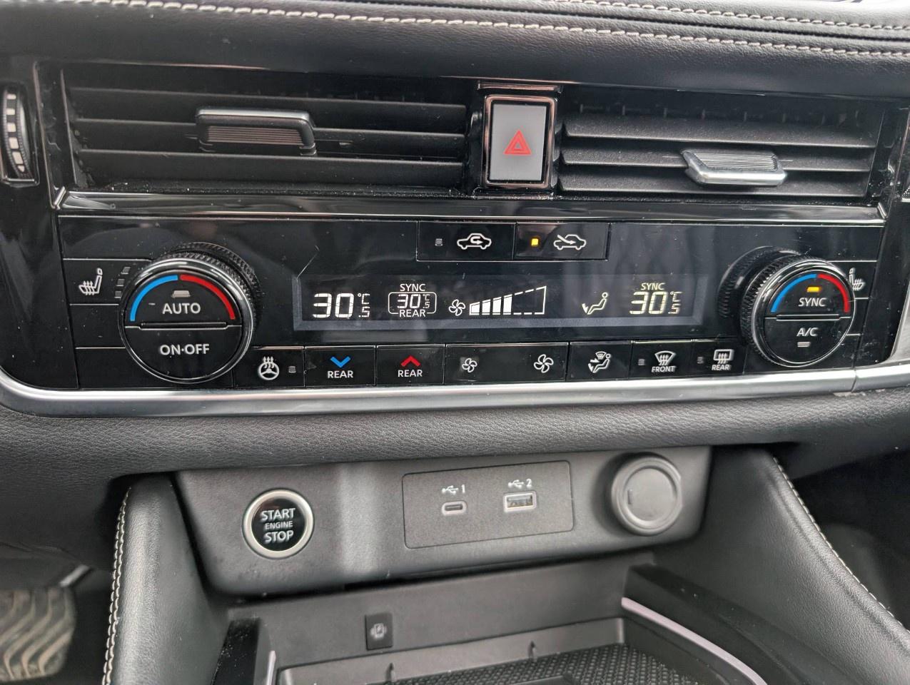 2023 Nissan Rogue AWD Platinum Photo