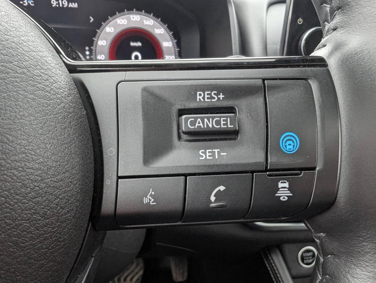 2023 Nissan Rogue AWD Platinum Photo