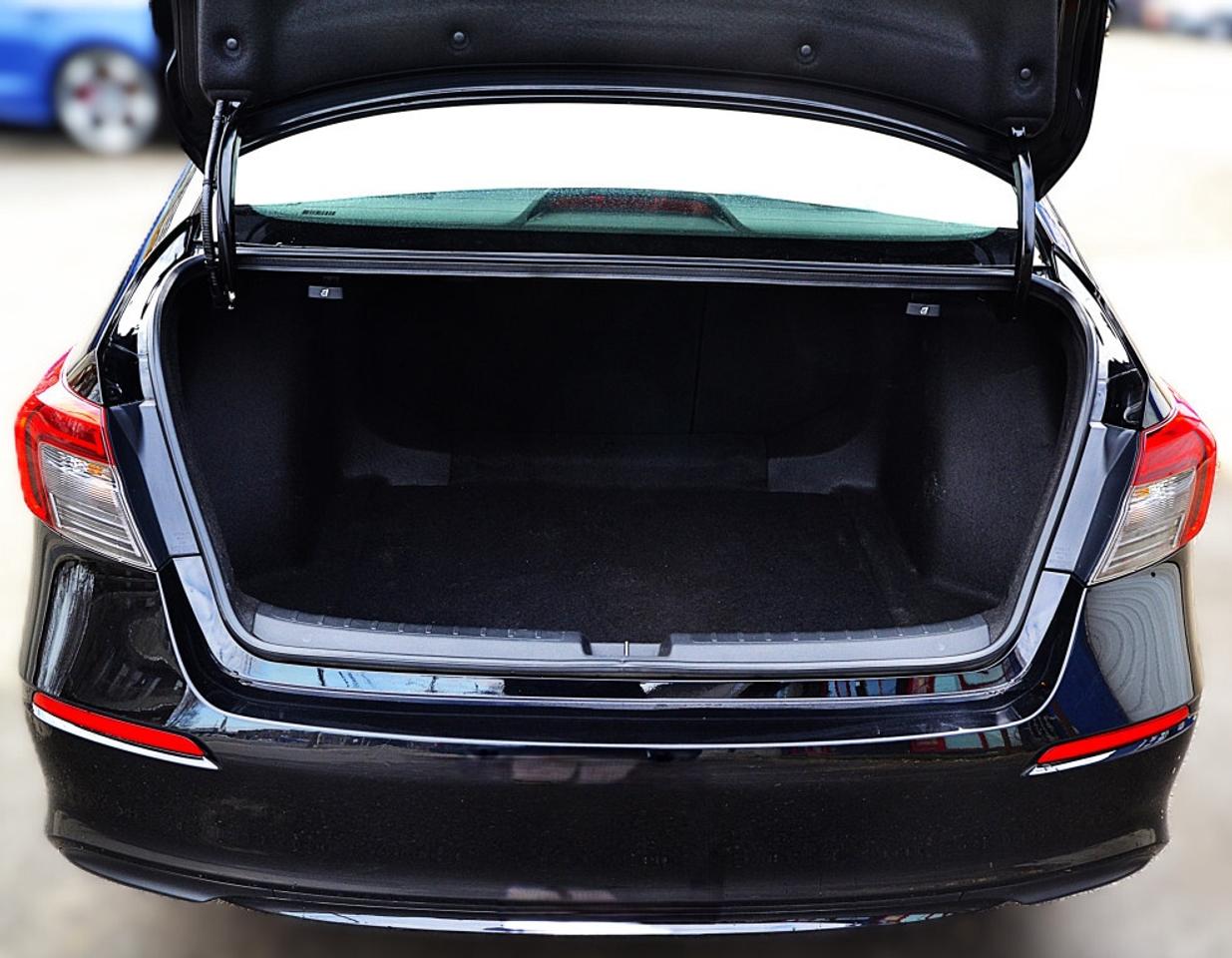 2023 Honda Civic Sedan EX CVT Photo