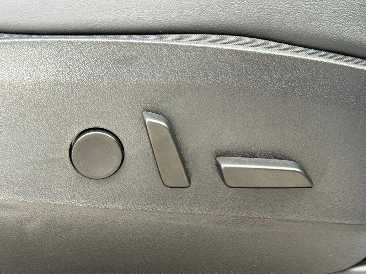 2020 Tesla Model Y LONG RANGE   AWD   ONE OWNER   NO ACCIDENT Photo