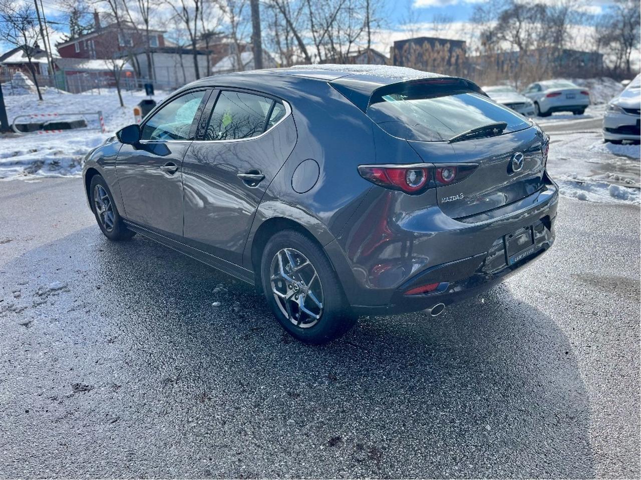 2025 Mazda MAZDA3 GS LUXURY HATCH CERTIFIED Photo