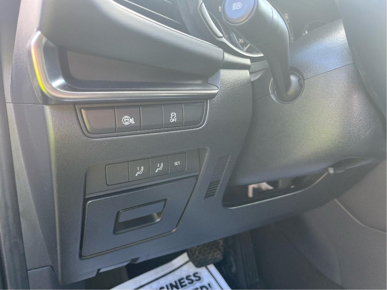 2025 Mazda MAZDA3 GS LUXURY HATCH CERTIFIED Photo