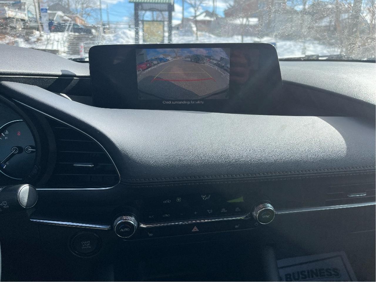 2025 Mazda MAZDA3 GS LUXURY HATCH CERTIFIED Photo