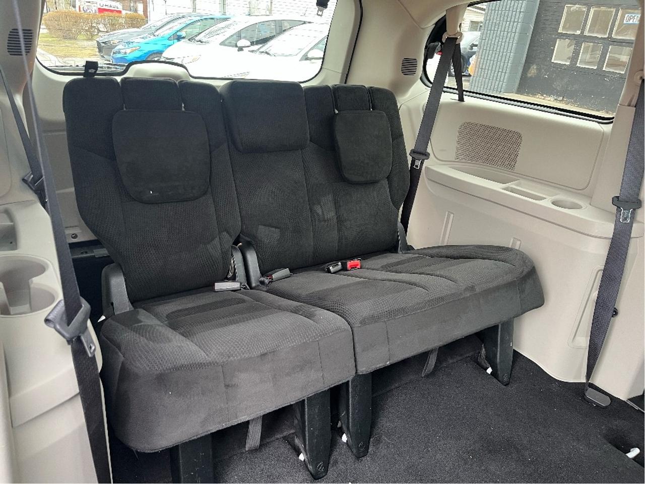 2017 Dodge Grand Caravan ONE OWNER APPLE CARPLAY CERTIFIED Photo