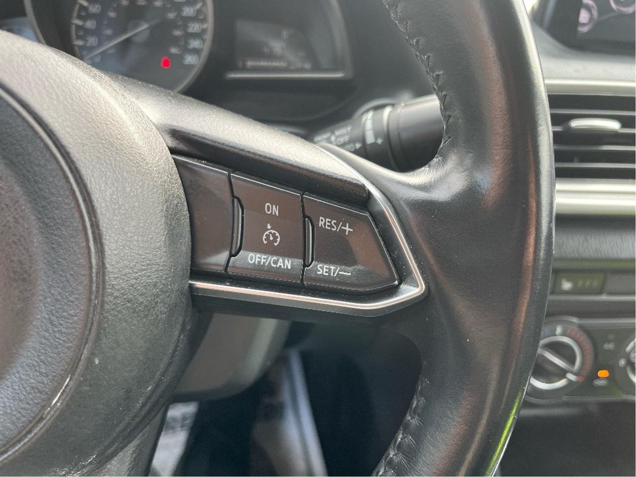 2018 Mazda MAZDA3 GS NAVIGATION CERTIFIED Photo