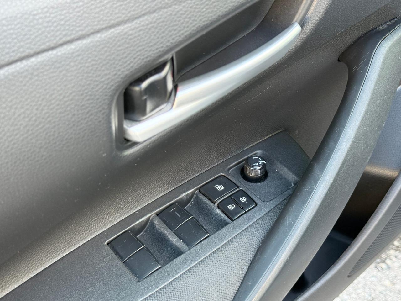 2020 Toyota Corolla LE   NO ACCIDENT Photo