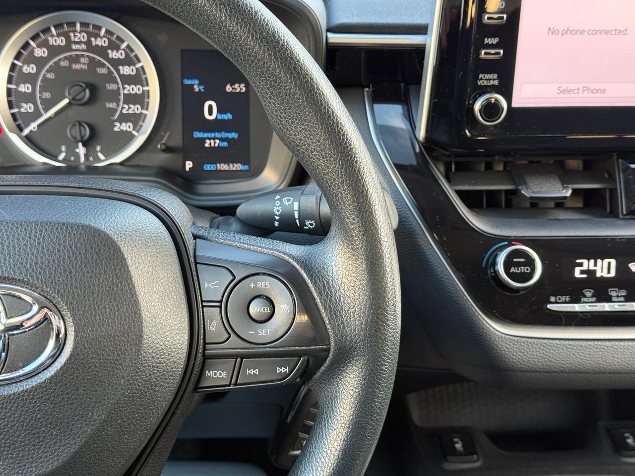 2020 Toyota Corolla LE   NO ACCIDENT Photo