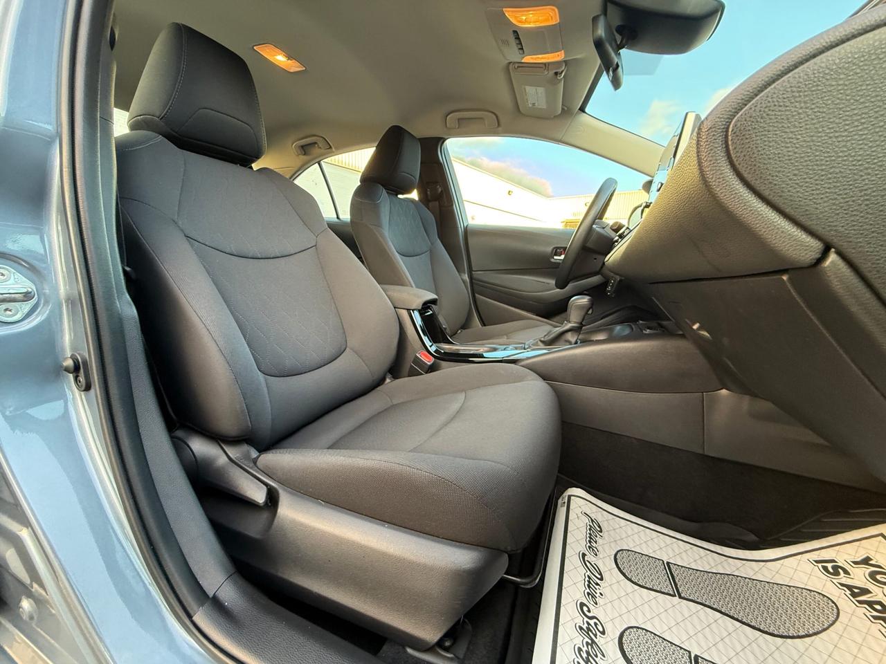 2020 Toyota Corolla LE   NO ACCIDENT Photo