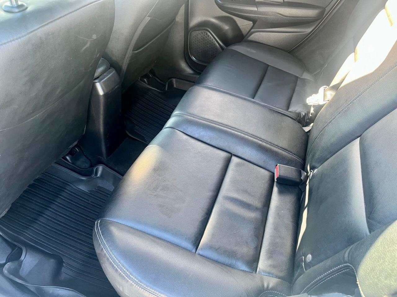 2017 Honda Fit EXL LEATHER CERTIFIED Photo