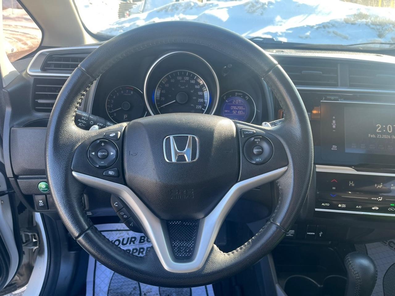 2017 Honda Fit EXL LEATHER CERTIFIED Photo