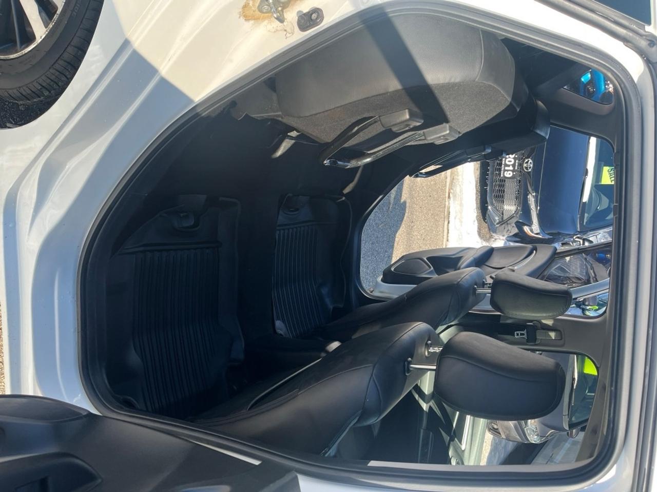 2017 Honda Fit EXL LEATHER CERTIFIED Photo