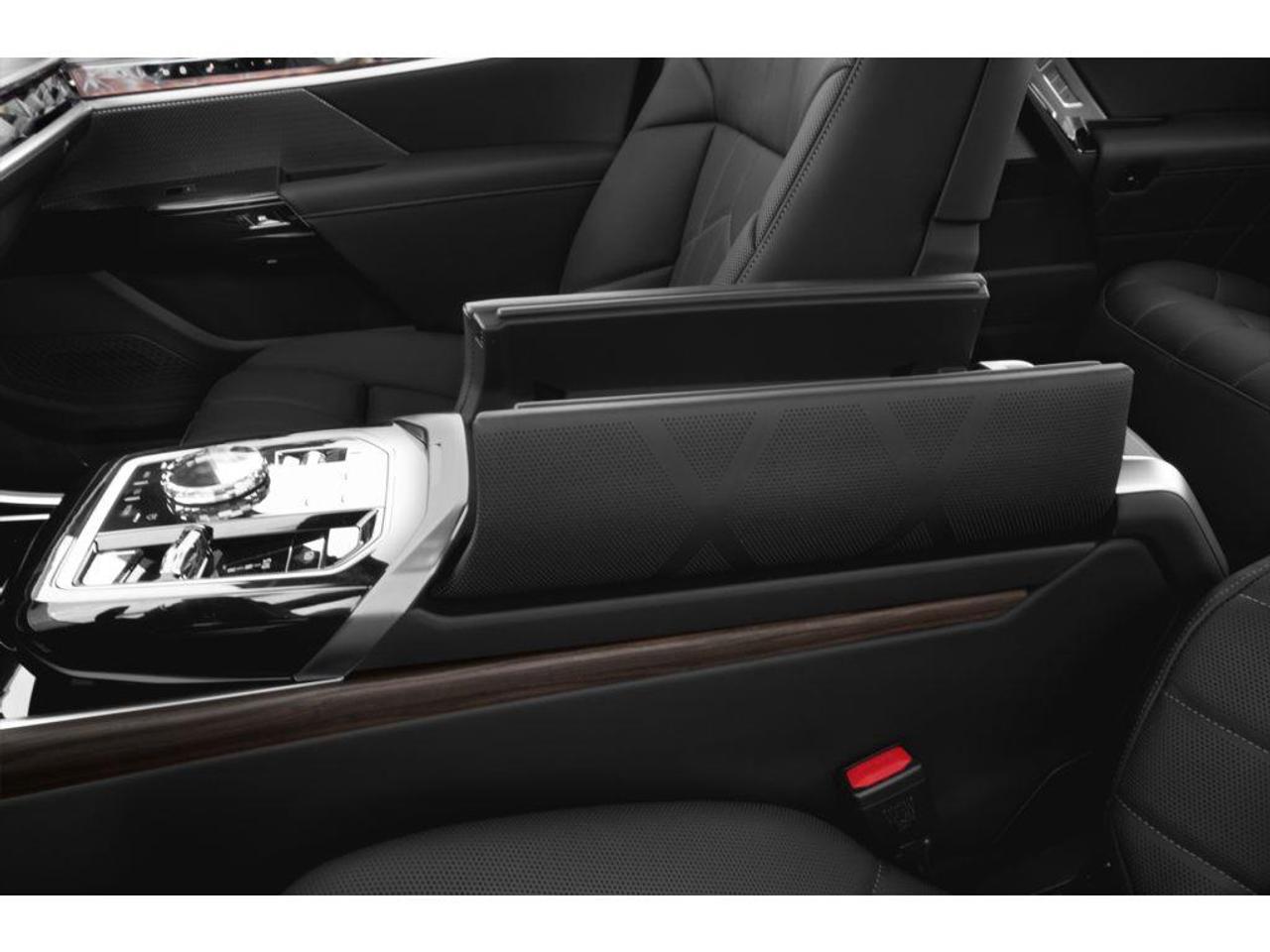 2026 BMW 760 i xDrive 4dr All-Wheel Drive Sedan Photo